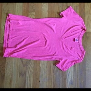 never worn pink shirt!